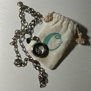 Origami Owl silver tone living locket necklace